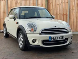 White Used 2013 Mini Cooper D Hatch Hatchback | £3,070 (Good price)