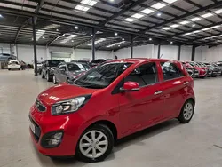 Red Used 2015 Kia Picanto 2 Hatchback | £5,780 (Fair price)