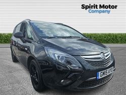 Black Used 2015 Vauxhall Zafira MPV | £5,590 (Fair price)
