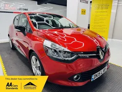 Red Used 2015 Renault Clio IV Dynamique Hatchback | £4,990 (Good price)