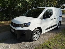 White Used 2020 Peugeot Partner Van | £7,995 (Fair price)