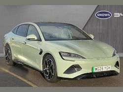 Green New 2025 BYD Seal Design Sedan | £32,495 (Fair price)