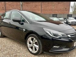 Black Used 2018 Vauxhall Astra SRi Hatchback | £7,995 (Fair price)