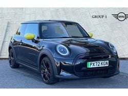 Black Used 2022 Mini Cooper S Level 2 Hatchback | £17,875 (Fair price)