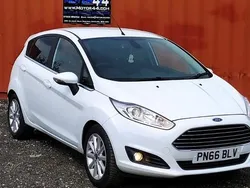 White Used 2016 Ford Fiesta Titanium Hatchback | £7,099 (Fair price)