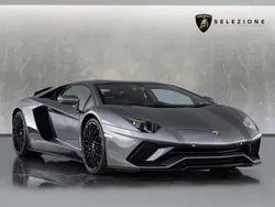 Grigio estoque Used 2017 Lamborghini Aventador Coupe | £229,950 (Fair price)