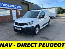 White Used 2022 Peugeot Partner Premium MPV | £8,000 (Good price)