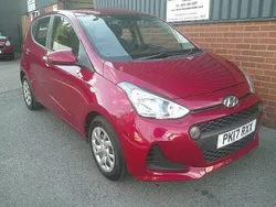 Red Used 2017 Hyundai i10 SE Hatchback | £6,995 (Fair price)