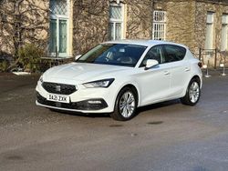 White Used 2021 Seat Leon SE Dynamic Hatchback | £8,999 (Fair price)