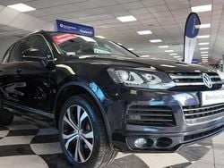 Black Used 2014 VW Touareg R-line SUV | £11,995 (Fair price)