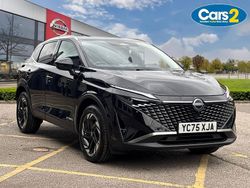 Black New 2025 Nissan Qashqai N-Connecta SUV | £28,990