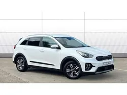 White Used 2022 Kia Niro 2 SUV | £16,495 (Fair price)