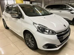 White Used 2015 Peugeot 208 Allure Hatchback | £3,990 (Fair price)