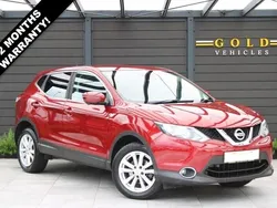 Red Used 2016 Nissan Qashqai N-Connecta SUV | £8,495 (Fair price)