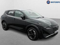 Black New 2025 Nissan Qashqai N-Connecta SUV | £25,499