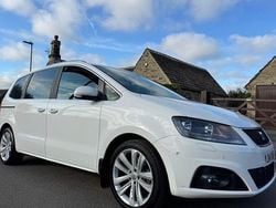 White Used 2014 Seat Alhambra SE MPV | £8,990 (Fair price)