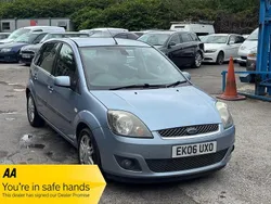 Blue Used 2006 Ford Fiesta Ghia Hatchback | £1,289 (Good price)