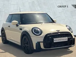 White Used 2021 Mini Cooper Hatch Hatchback | £19,495 (Fair price)