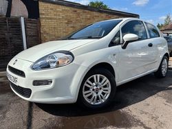 Blanco white Used 2015 Fiat Punto Pop Hatchback | £3,995 (Fair price)