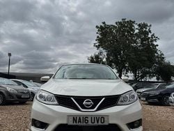 White Used 2016 Nissan Pulsar Tekna Hatchback | £3,995 (Fair price)