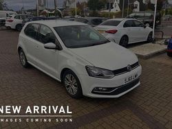 White Used 2016 VW Polo SE Hatchback | £7,700 (Fair price)
