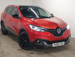 Red Used 2018 Renault Kadjar Signature SUV | £9,998 (Fair price)