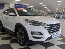 White Used 2019 Hyundai Tucson Premium SE SUV | £13,995 (Expensive)