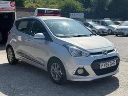 Silver Used 2015 Hyundai i10 Premium Hatchback | £6,195 (Fair price)