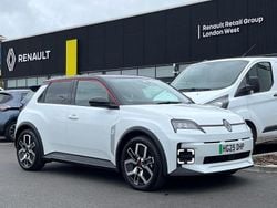 White New 2025 Renault R5 Komfort Hatchback | £24,990 (Good price)