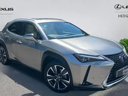 Used 2023 Lexus UX 250h SUV | £22,690 (A bit pricey)