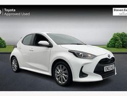 Used 2025 Toyota Yaris Hybrid Hatchback | £17,372 (Good price)