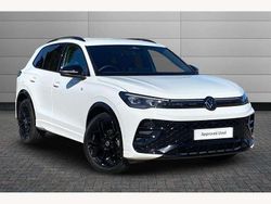 White Used 2025 VW Tiguan Edition SUV | £35,150