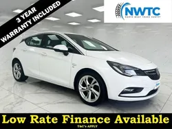 White Used 2017 Vauxhall Astra SRi Hatchback | £5,295 (Fair price)