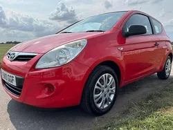 Red Used 2010 Hyundai i20 Classic Hatchback | £2,995 (Fair price)