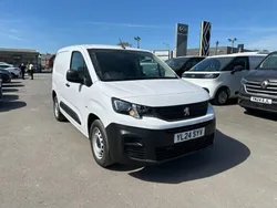 White New 2024 Peugeot Partner Premium MPV | £15,490 (Fair price)