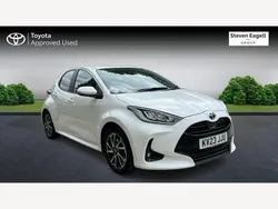 White Used 2023 Toyota Yaris Hybrid Design Hatchback | £17,284 (Fair price)