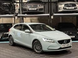 Used 2019 Volvo V40 Momentum Estate | £7,789 (Good price)