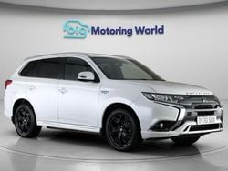 White Used 2020 Mitsubishi Outlander P-HEV Estate | £15,700 (Fair price)