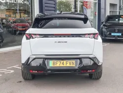 White Used 2024 Peugeot e-3008 GT SUV | £37,575