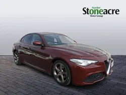 Red Used 2017 Alfa Romeo Giulia Edizione Speciale Sedan | £14,495