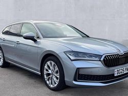 Pebble silver Used 2025 Skoda Superb SE L | £29,106 (A bit pricey)