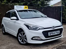 White Used 2015 Hyundai i20 SE Hatchback | £4,795