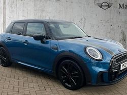 Island blue Used 2022 Mini Cooper Sport Hatchback | £16,818 (Fair price)