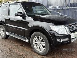 Black Used 2015 Mitsubishi Shogun SUV | £12,750 (A bit pricey)