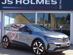 Used 2024 Renault Mégane Komfort Hatchback | £24,290 (Fair price)