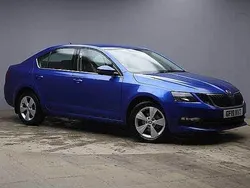 Race blue metallic Used 2019 Skoda Octavia SE Technology Hatchback | £9,000 (Good price)