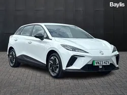 White Used 2023 MG MG4 EV SE Hatchback | £15,151 (Fair price)