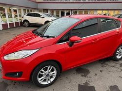 Red Used 2015 Ford Fiesta Zetec Hatchback | £5,495 (Fair price)