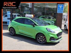 Green Used 2022 Ford Puma ST Hatchback | £16,495 (Fair price)