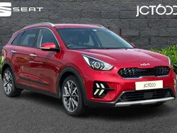 Red Used 2022 Kia Niro 3 SUV | £18,689 (Good price)